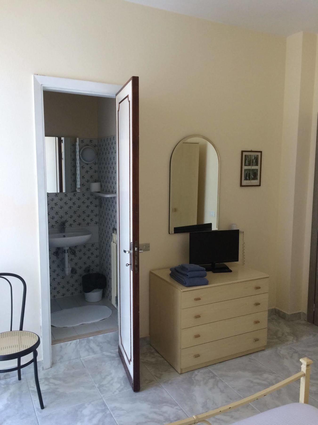Hotel Mirage 3*